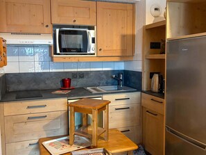 Fridge, microwave, dishwasher - Cozy T2 apartment close to slopes, wifi included (Notre-Dame-de-Bellecombe)