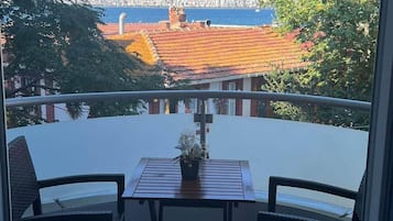 Deluxe Double Room, Balcony, Sea View | Laptop workspace, free WiFi