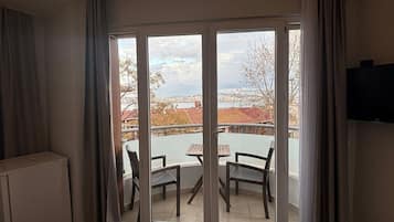 Deluxe Double Room, Balcony, Sea View | Laptop workspace, free WiFi