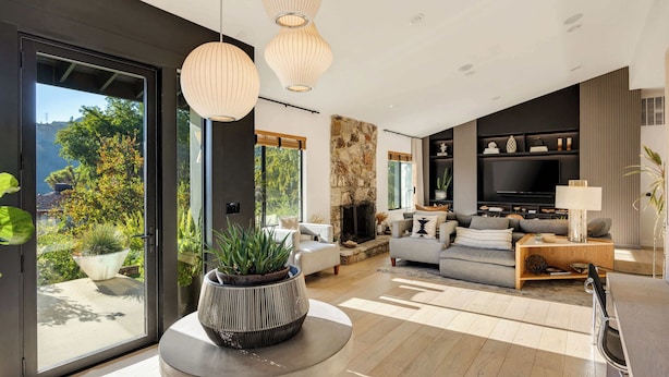 TV, fireplace, offices - Hillcrest Haven by Colby & Conrad (Los Angeles)