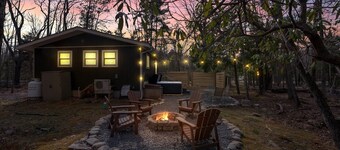 Classic Cabin | Lake Access | Hot Tub