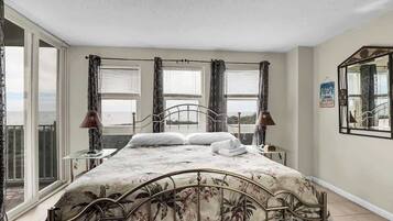 3 soverom, strykejern/-brett, wi-fi og sengetøy