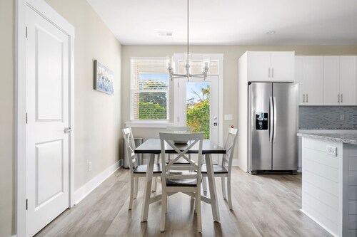 Entire Home - Great Location