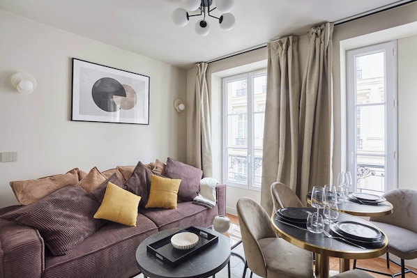 Apartment | Living area