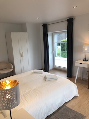 2 Schlafzimmer, Bügeleisen/Bügelbrett, WLAN, Bettwäsche