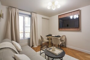 Apartment | Living area
