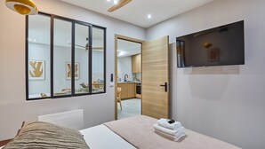 公寓 | 手提電腦工作空間、熨斗/熨衫板、床單