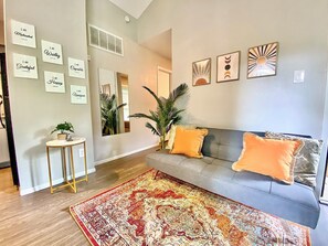 Living area - Your Ideal Austin Stay: 1BR w/ Pool & Parking, 7 Min to Dwntwn Fun! (Austin)