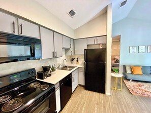 Private kitchen - Your Ideal Austin Stay: 1BR w/ Pool & Parking, 7 Min to Dwntwn Fun! (Austin)