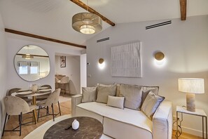 Apartment | Living area