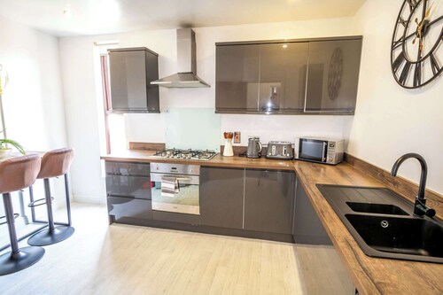 Stunning Didsbury Apartment by City SuperHost