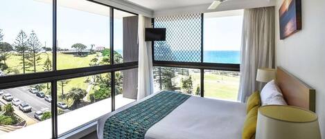 2 多间卧室、熨斗/熨衣板、WiFi、床单