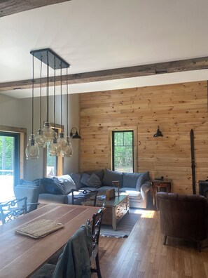 スマートテレビ、暖炉