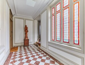 Interior - Incredible Apartment Etoile Porte Maillot (Paris)
