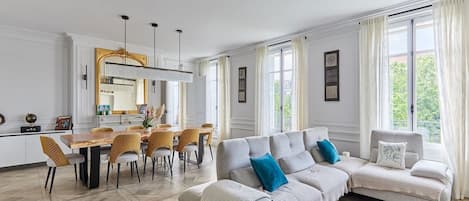 Apartment | Living room