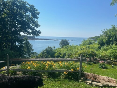 Waterfront retreat with private dock, hot tub, sauna and spectacular gulf views