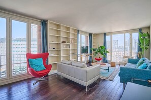 Apartment | Living area