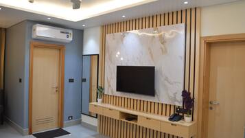Executive Suite Room | Living area