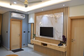 Executive Suite Room | Living area - JBR Residency (Ramanathapuram)