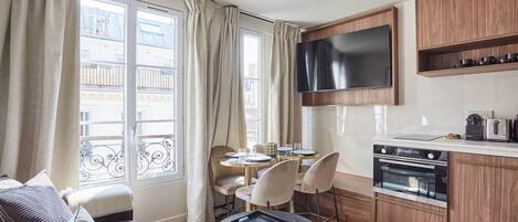 Apartment | Living area