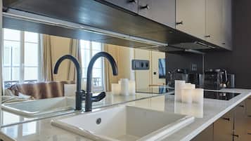 Apartment | Private kitchen | Fridge, microwave, oven, stovetop