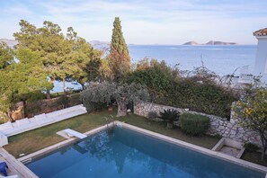 Pool - The Architect's Crib is a spacious villa with a seaview, and a pool.  (Aghios Emilianos)