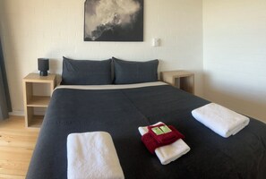 Wifi gratis y ropa de cama 