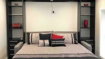 1 bedroom, free WiFi, bed sheets