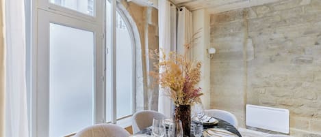 Huoneisto | Ruokailu