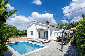 Family House, Multiple Bedrooms (Pool House Kristina) | Pool