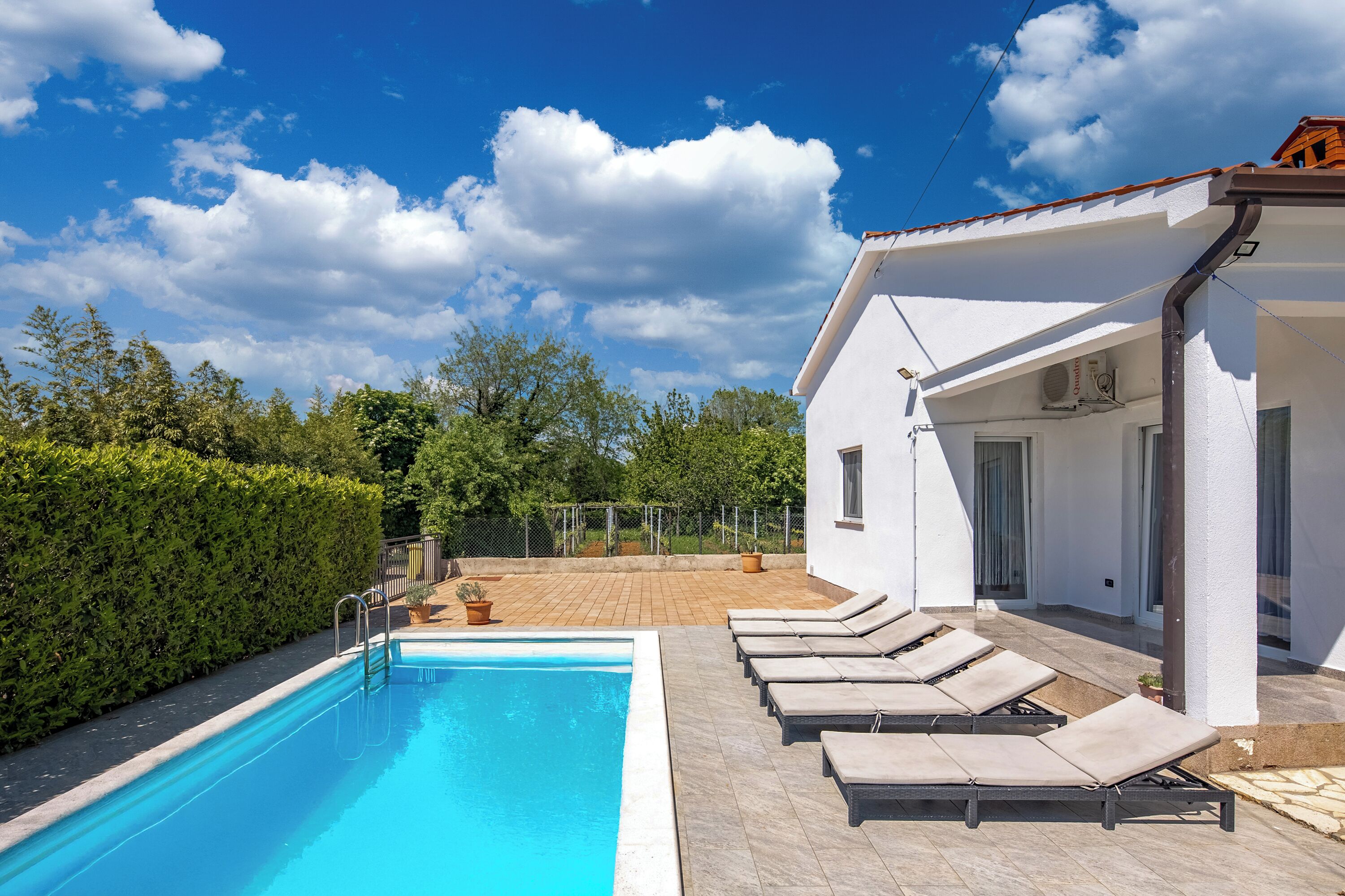 บ้านพักสำหรับครอบครัว, หลายห้องนอน (Pool House Kristina) | สระว่ายน้ำ | สระว่ายน้ำกลางแจ้งเปิดตามฤดูกาล