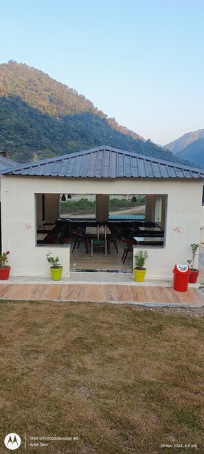 Restaurant - Aqua Tree Resort  (Mohan Chatti)