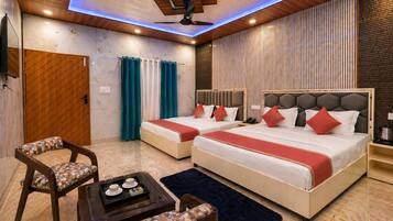 Habitación familiar, vistas a la montaña | Caja fuerte y wifi gratis