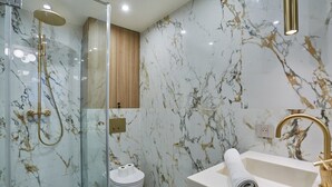 Unclassified image, 4 of 10, button - New Apartment Center of Paris (Paris)