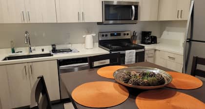 Quiet Private one Bedroom One Bathroom