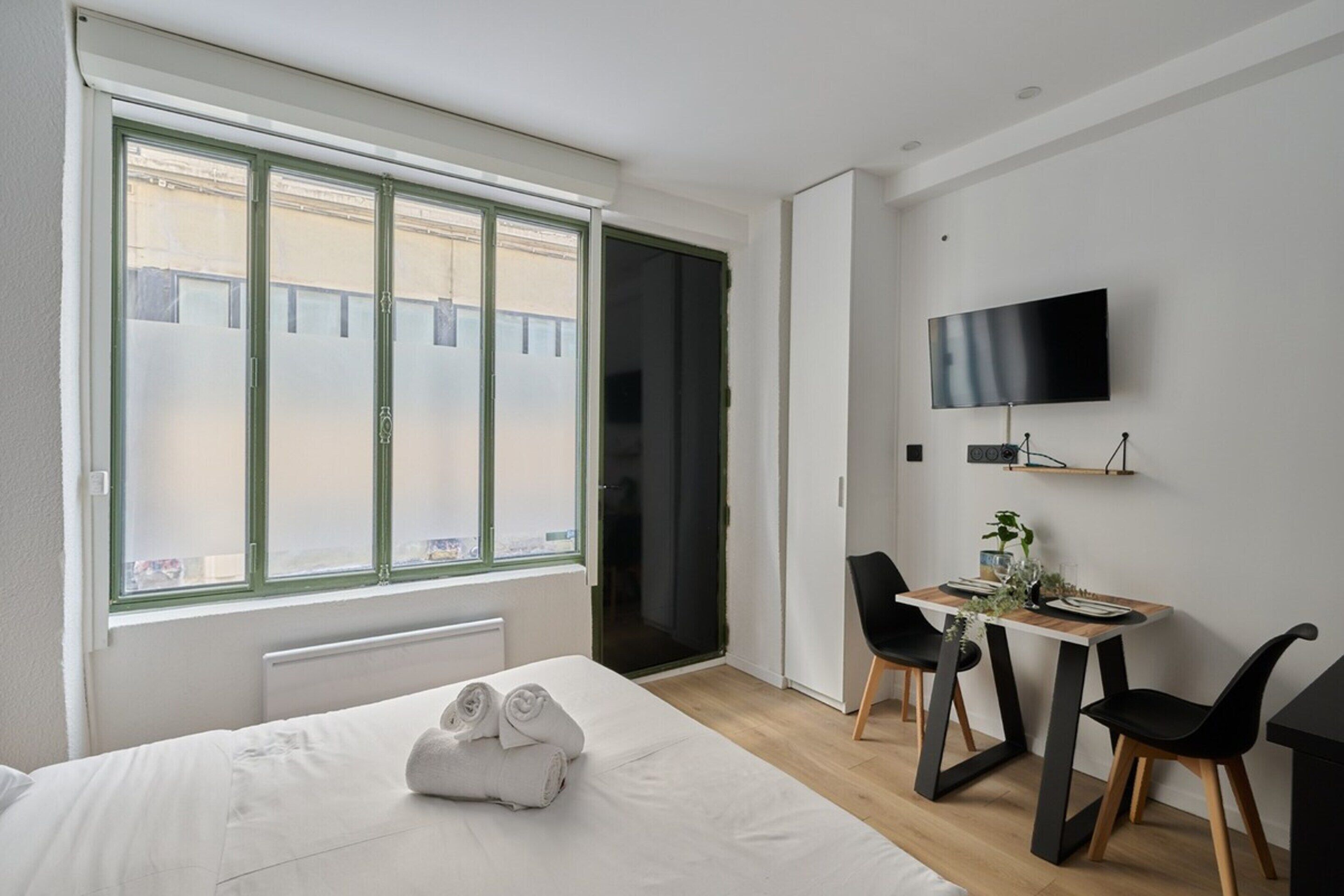 Apartamento | 1 quarto, espaço de trabalho para notebook