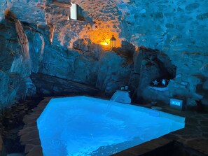 Whirlpool, Massageanwendungen