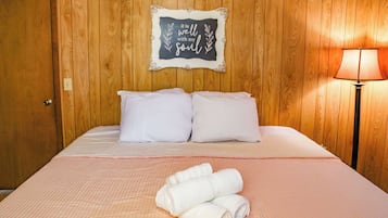 3 bedrooms, free WiFi, bed sheets