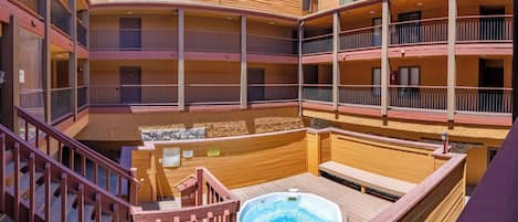 室外 SPA 浴缸