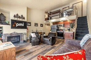 TV, fireplace, offices