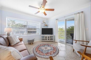 Televisión, oficina