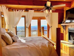 5 bedrooms, WiFi, bed sheets