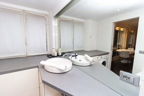 Bathroom - Charming Studio Paris / Le Marais (Paris)