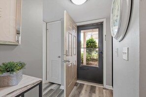 Interior - Ocean Front Complex, 2 Pools, Private Beach Access (St Augustine)