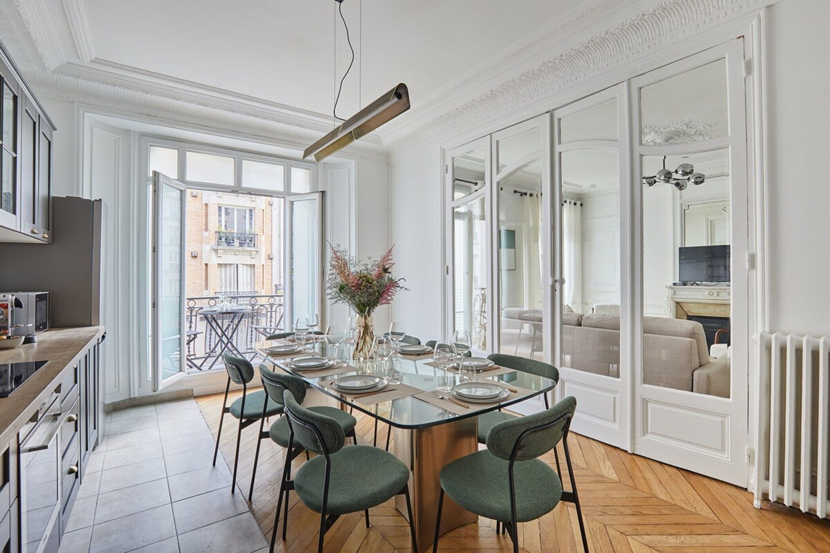 Apartment | Tempat makan