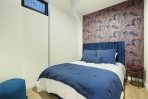 Leilighet | Skrivebord for bærbar PC, strykejern/-brett og sengetøy