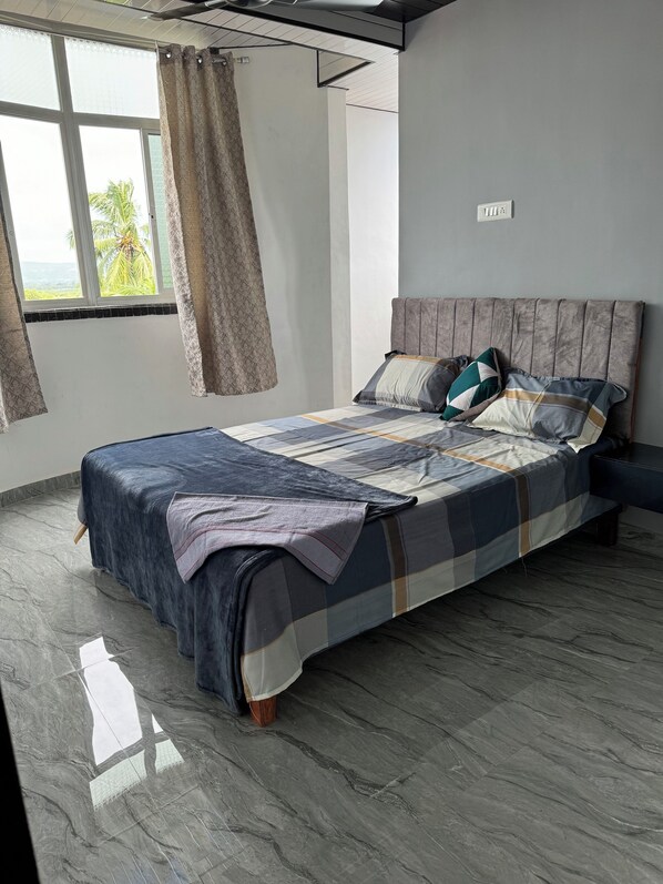 Deluxe Room, City View