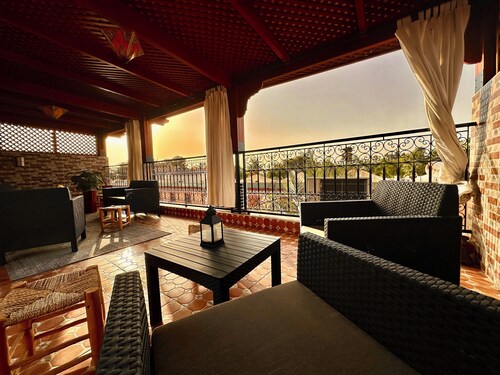 Authentic Riad Dar Adam / Splendid Rooftop & Pool