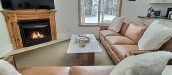 Large Modern Driggs Home near Teton River, Hiking & Nat'l Parks-Bikes+ GameRoom!