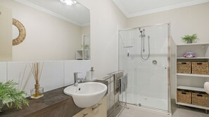 تجهيزات دش، مجففات شعر